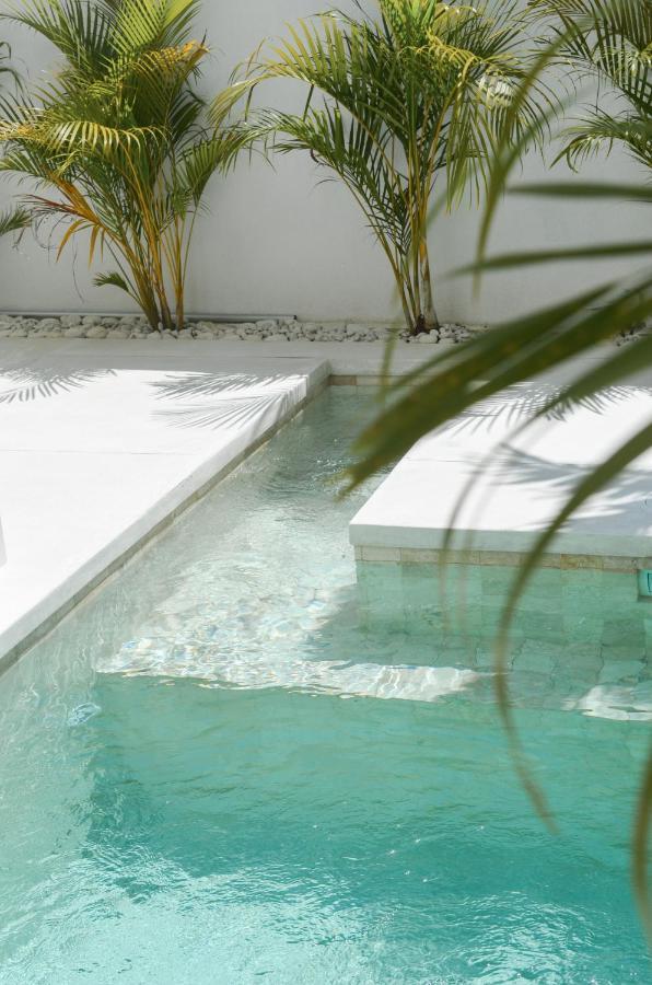 Villa Poppy Bumbak Canggu Exterior foto